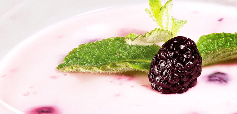 Mousse de berries y menta