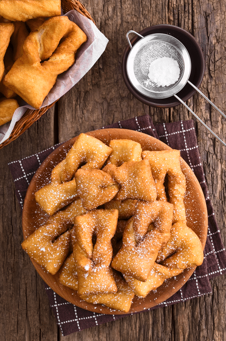 Calzones Rotos con Azúcar Flor